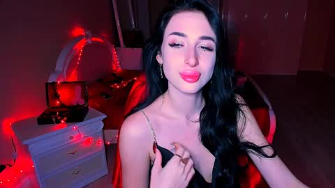 Snapshot of bad_desire chatting on 01-14-25, 01:28 Miss Desire...do you remember online show from 01-14-25, 01:28