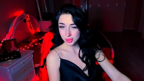 Snapshot of bad_desire chatting on 01-26-25, 03:03 Miss Desire...do you remember online show from 01-26-25, 03:03