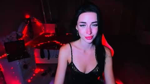 Snapshot of bad_desire chatting on 09-27-25, 04:01 Miss Desire...do you remember online show from 09-27-25, 04:01