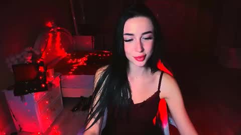 Snapshot of bad_desire chatting on 10-04-25, 05:11 Miss Desire...do you remember online show from 10-04-25, 05:11