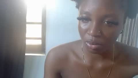 Snapshot of baddiebitchx chatting on 04-11-26, 11:25 baddiebitchx online show from 04-11-26, 11:25