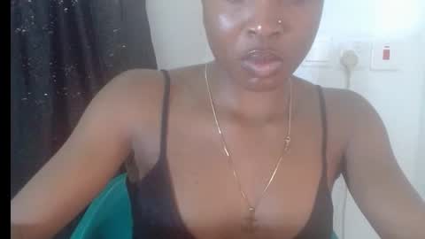 Snapshot of baddiebitchx chatting on 05-06-26, 11:04 baddiebitchx online show from 05-06-26, 11:04