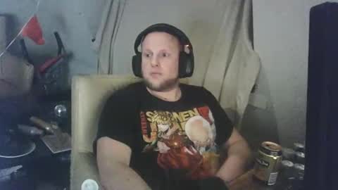 Snapshot of badg1406 chatting on 12-19-25, 01:23 BadG online show from 12-19-25, 01:23