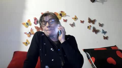 Snapshot of badgg chatting on 01-01-25, 03:24 Gina online show from 01-01-25, 03:24