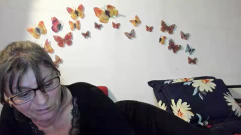 Snapshot of badgg chatting on 02-04-25, 03:26 Gina online show from 02-04-25, 03:26