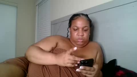 Snapshot of badgirl__brittany chatting on 02-04-25, 11:59 Badgirlbritt your favorite girl online show from 02-04-25, 11:59