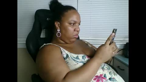Snapshot of badgirl__brittany chatting on 09-26-25, 02:37 Badgirlbritt your favorite girl online show from 09-26-25, 02:37