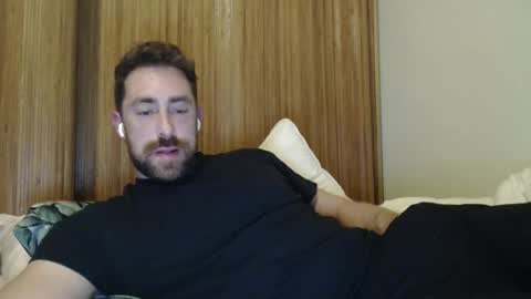 Snapshot of badjack1 chatting on 10-29-25, 03:42 Rey online show from 10-29-25, 03:42