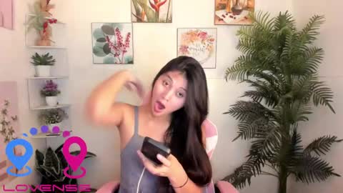 Snapshot of badjao_girl chatting on 04-27-26, 09:35 Joshaine online show from 04-27-26, 09:35