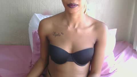 Lily online show from 09-11-25, 10:26