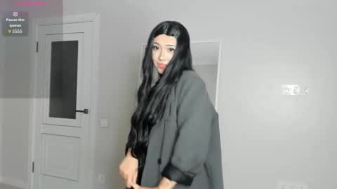 bae_lyn online show from 10-22-25, 01:22