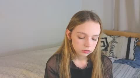 Kate online show from 06-25-26, 04:11