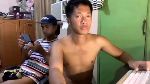 Snapshot of baggage00 chatting on 04-05-26, 09:50 baggage00 online show from 04-05-26, 09:50