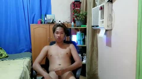 Snapshot of baggage00 chatting on 06-15-26, 11:34 baggage00 online show from 06-15-26, 11:34
