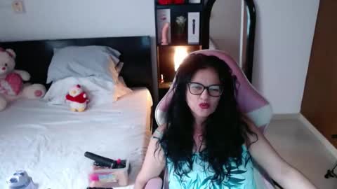 sandra online show from 11-06-25, 12:06