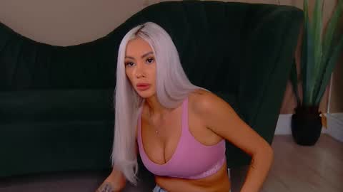 Snapshot of bailey_rush chatting on 09-15-25, 02:39 bailey_rush online show from 09-15-25, 02:39