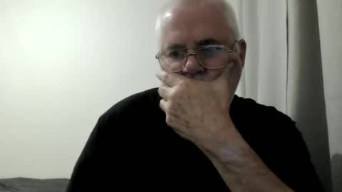 Snapshot of baker242 chatting on 11-11-25, 09:15 Baker242 online show from 11-11-25, 09:15