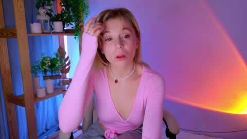 Elly online show from 04-10-26, 04:17