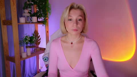 Elly online show from 04-17-26, 10:51