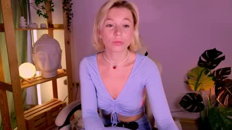 Elly online show from 07-01-26, 03:30