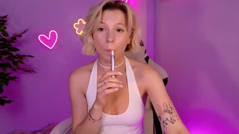 Elly online show from 07-10-26, 10:07