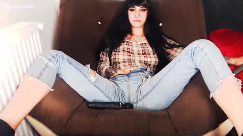 Amy online show from 12-19-24, 05:40