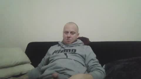 Snapshot of ballzrockwell chatting on 12-19-24, 04:13 ballzrockwell online show from 12-19-24, 04:13