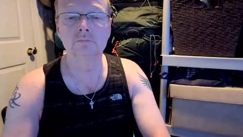 Snapshot of baltomoron69 chatting on 06-08-26, 11:10 baltomoron69 online show from 06-08-26, 11:10