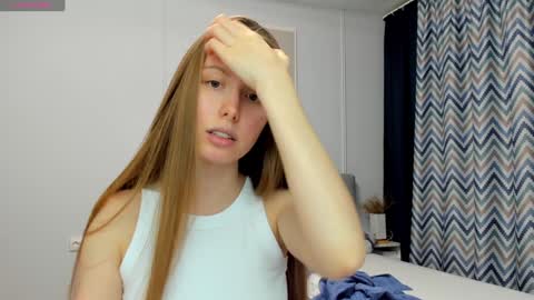 Kira online show from 01-12-25, 06:49