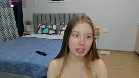 Kira online show from 02-10-25, 12:39