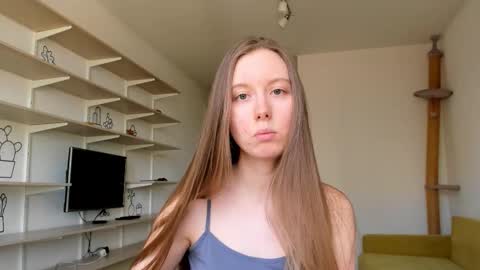 Snapshot of bam_bi chatting on 03-21-26, 10:20 Kira online show from 03-21-26, 10:20