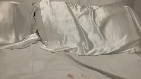 Snapshot of bambidixon chatting on 10-11-25, 11:36 bambidxon online show from 10-11-25, 11:36