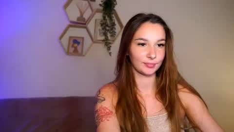 Snapshot of bambiiqueeen chatting on 07-15-26, 04:23 Princess online show from 07-15-26, 04:23