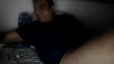 Snapshot of bambino6060 chatting on 06-10-26, 06:12 bambino6060 online show from 06-10-26, 06:12