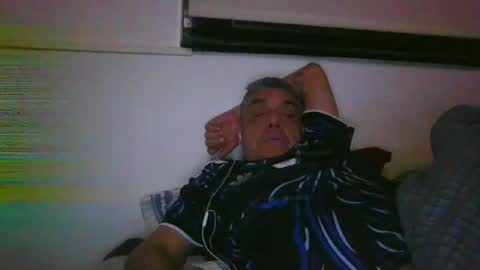 Snapshot of bambino6060 chatting on 07-01-26, 06:15 bambino6060 online show from 07-01-26, 06:15