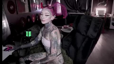 bambitatted online show from 08-02-26, 11:25