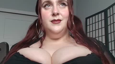 Snapshot of bambixxlynn chatting on 07-13-26, 12:35 bambixxlynn online show from 07-13-26, 12:35