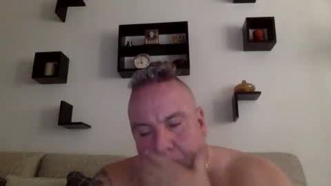 banana5289 online show from 04-16-26, 06:52