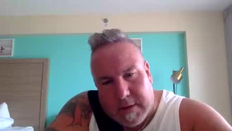 Snapshot of banana5289 chatting on 06-26-26, 03:38 banana5289 online show from 06-26-26, 03:38