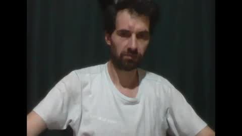 Snapshot of banana_argen_15 chatting on 04-29-26, 01:32 Ezequiel online show from 04-29-26, 01:32