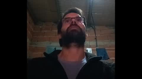 Snapshot of banana_argen_15 chatting on 05-19-26, 01:22 Ezequiel online show from 05-19-26, 01:22