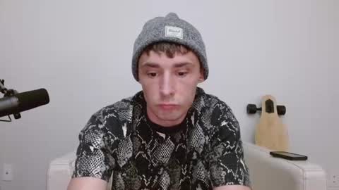 Snapshot of bananacurvesleft chatting on 06-28-26, 03:45 bananacurvesleft online show from 06-28-26, 03:45