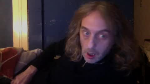 Snapshot of bangintoleather chatting on 01-04-25, 01:42 bangintoleather online show from 01-04-25, 01:42