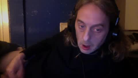 Snapshot of bangintoleather chatting on 01-10-25, 02:46 bangintoleather online show from 01-10-25, 02:46