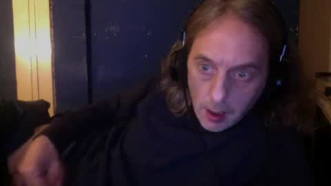 Snapshot of bangintoleather chatting on 01-26-25, 02:45 bangintoleather online show from 01-26-25, 02:45