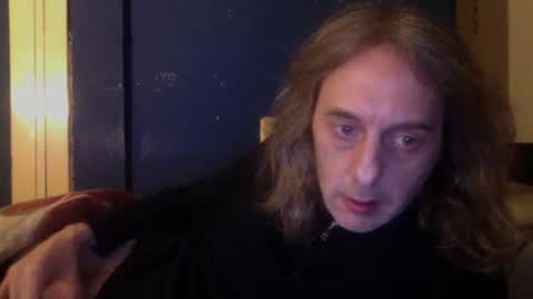 Snapshot of bangintoleather chatting on 02-17-25, 02:31 bangintoleather online show from 02-17-25, 02:31