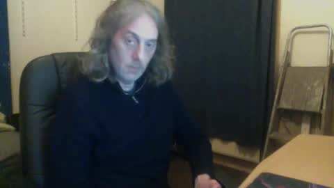 Snapshot of bangintoleather chatting on 09-21-25, 01:29 bangintoleather online show from 09-21-25, 01:29