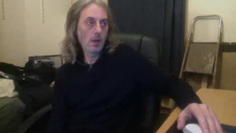 Snapshot of bangintoleather chatting on 11-23-25, 02:55 bangintoleather online show from 11-23-25, 02:55