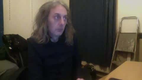 Snapshot of bangintoleather chatting on 12-14-25, 02:50 bangintoleather online show from 12-14-25, 02:50