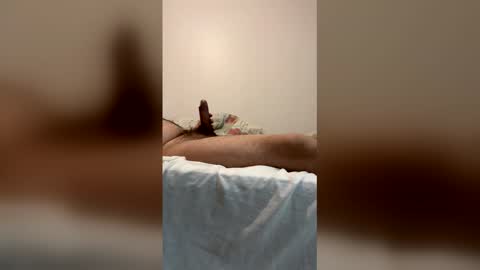 Snapshot of banirtrisco chatting on 02-16-26, 09:16 banirtrisco online show from 02-16-26, 09:16